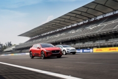 Jaguar_I-PACE_Tesla_Model_X_electric_motor_news_02