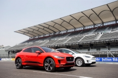 Jaguar_I-PACE_Tesla_Model_X_electric_motor_news_04