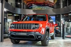 Jeep_Renegade-PHEV_electric_motor_news_03
