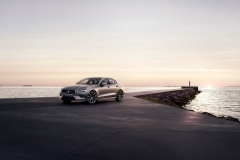 New Volvo S60 Momentum