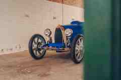 The-egg-shape-radiator-synonymous-with-Bugatti