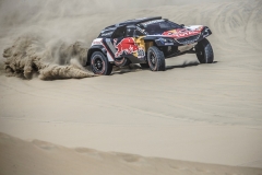 Carlos Sainz (ESP) of Team Peugeot TOTAL races during stage 1 of Rally Dakar 2018 from Lima to Pisco, Peru on January 6, 2018. // Flavien Duhamel/Red Bull Content Pool // P-20180107-00073 // Usage for editorial use only // Please go to www.redbullcontentpool.com for further information. //