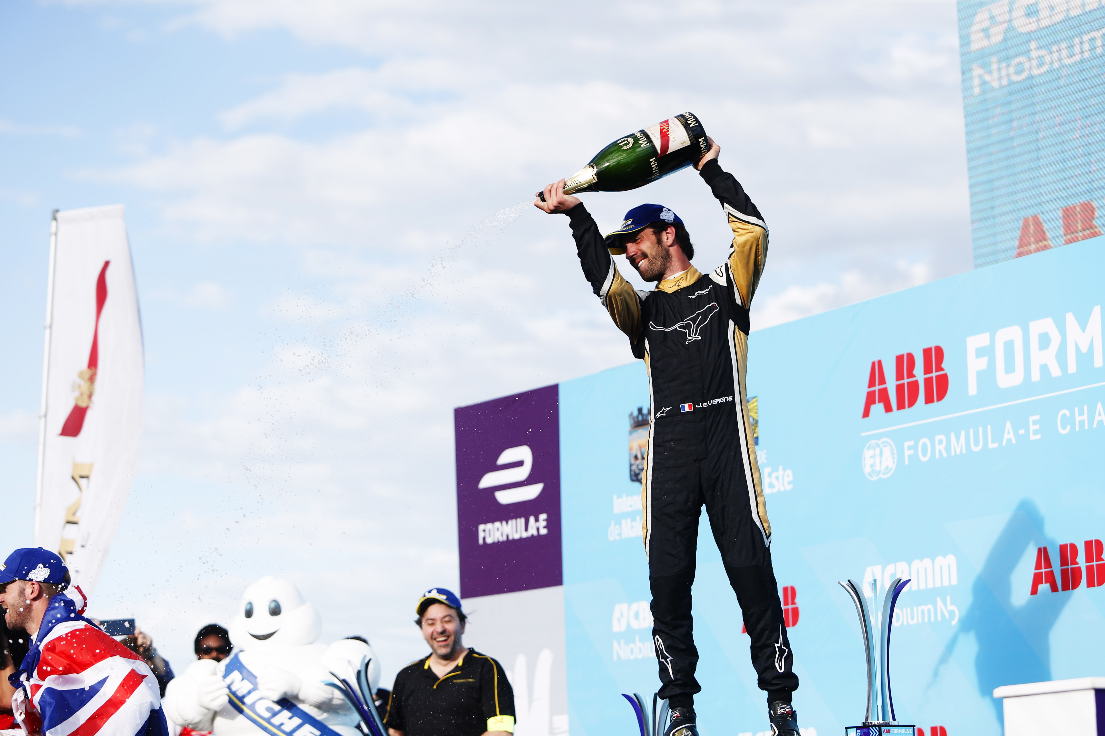 Jean-Eric Vergne (FRA), TECHEETAH, Renault Z.E. 17, sprays the champagne on the podium.