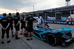Mitch Evans (NZL), Panasonic Jaguar Racing and his team observe a moment of silence before the race