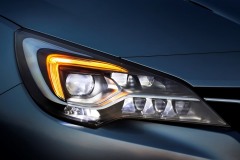 Opel-Astra-IntelliLux-LED-Matrix-Light-509521