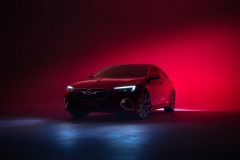 Opel-Insignia-GSi-IntelliLux-LED-Matrix-Light-502840