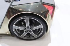 Premium tyre maker Hankook officially equips the visionary vehicle system “microSNAP” by Rinspeed with a tyre from its Flagship-UHP Ventus S1 evo line in the size 195/40R17.