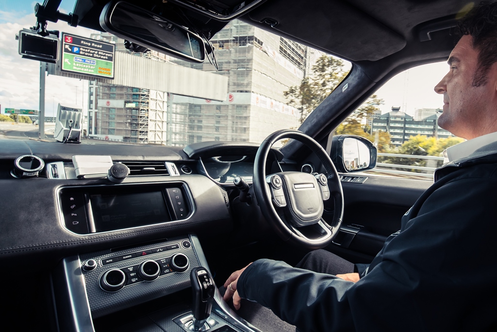 range_rover_self_driving_coventry_electric_motor_news_03