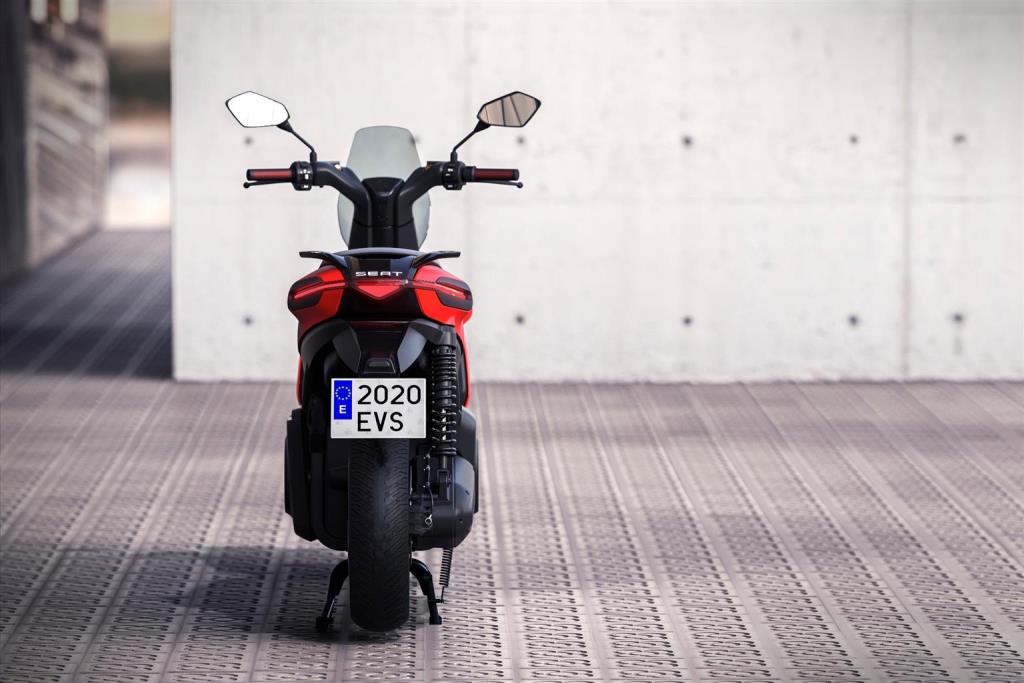 seat_-e-Scooter_electric_dmotor_news_07
