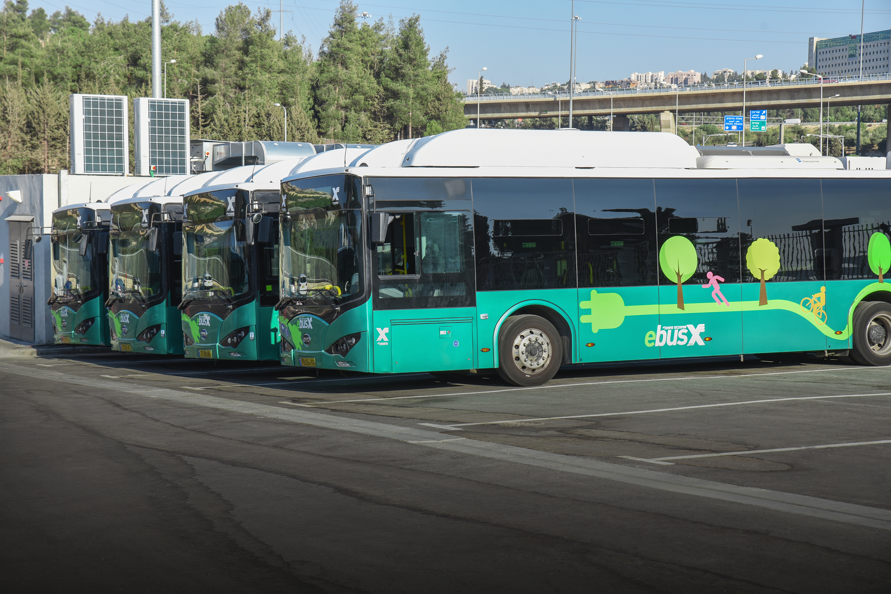 BYD-12-metre-pure-electric-bus-in-Jerusalem-Israel