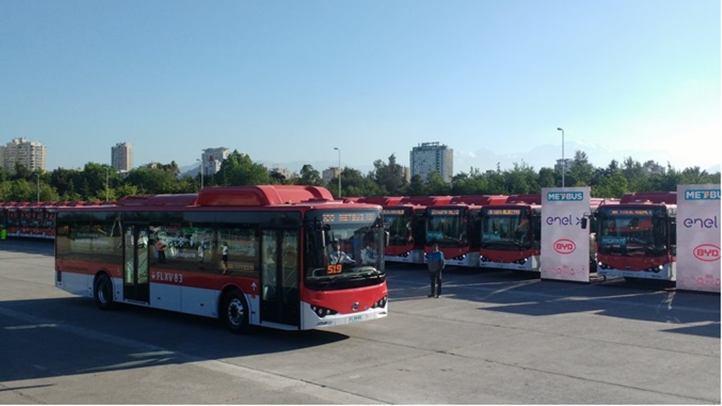 byd_buses_santiago_cile_electric_motor_news_04