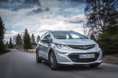 2016-Opel-Ampera-e-299561
