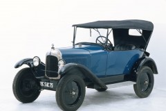 La-5HP-Citroen-del-1922-con-fari-elettrici-di-serie