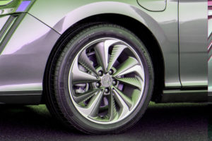 Honda 2018 Clarity plug in hybrid wheels and tyres