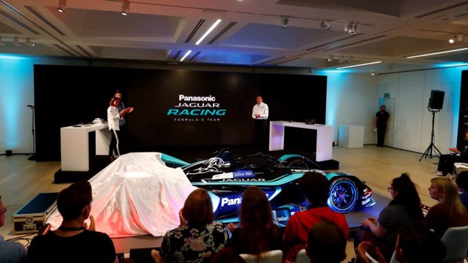 Jaguar presenta la vettura di Formula E 2018