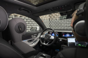 Mercedes-Benz sistema di allarme acustico per veicoli