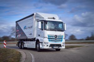 Mercedes-Benz eActros in prova operativa al Logistik Schmitt vicino Rastatt