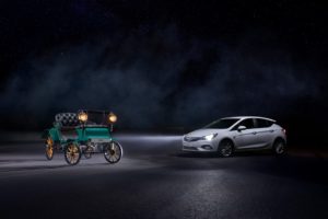 fari IntelliLux LED Matrix di Opel Astra
