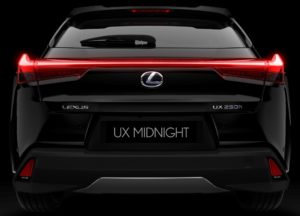 Midnight Edition di Lexus UX Hybrid