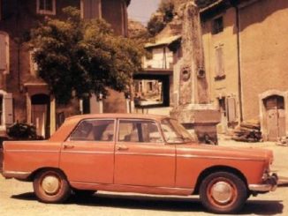 Peugeot storia colore arancione
