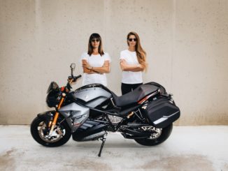 Girls Energica Tour