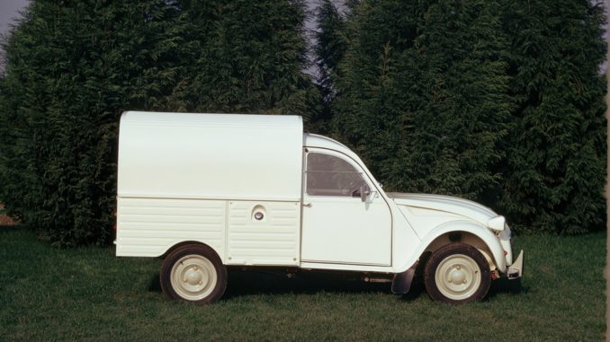 Carrosserie Caselani reinterpreta il furgone Citroën Type G
