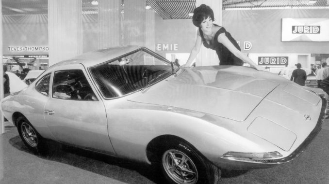 Storia. Opel Experimental GT