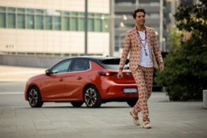 Mika è ambassador di Opel Corsa-e