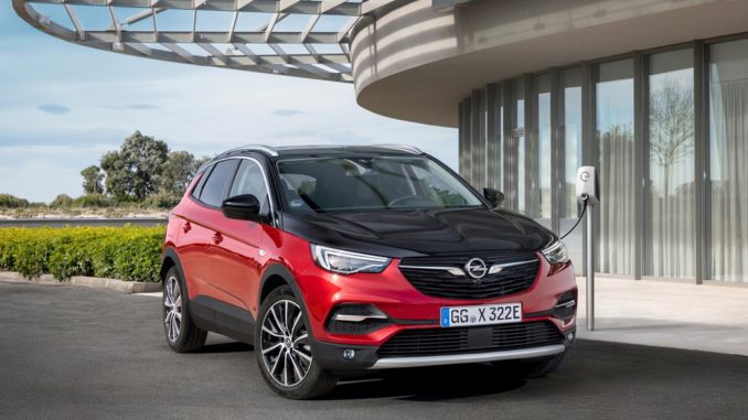 I segreti della Opel Grandland X Hybrid