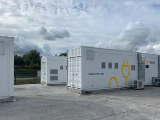 Due nuovi progetti per lo stoccaggio di energia Renault eWays