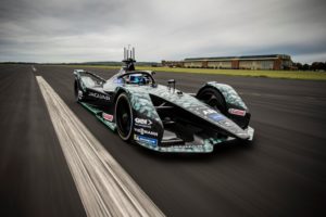 Rinnovata la partnership pluriennale tra Jaguar Racing e GKN Automotive