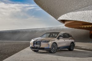 Primo sguardo sulla futura BMW iX