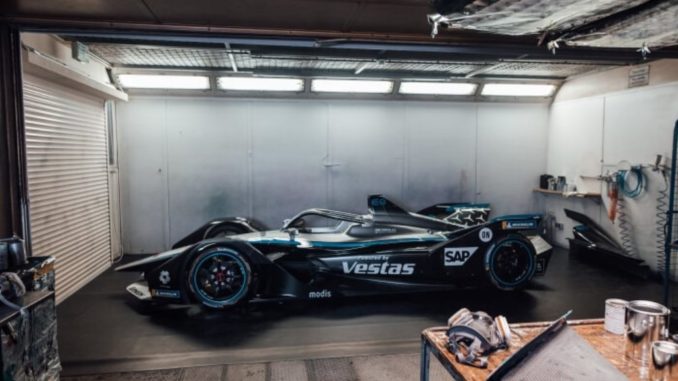 piloti nella stagione 7 per il team Mercedes Benz EQ Formula E