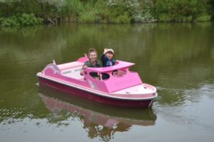 Gardasolar ritorna all’infanzia e propone le barche elettriche per bambini