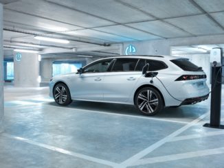 Peugeot elettrificate per le nuove esigenze in città