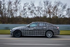 Il fascino sportivo della BMW i4 a trazione elettrica