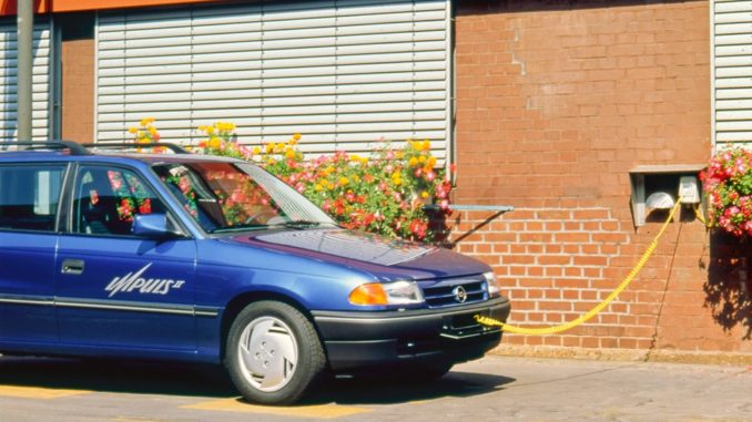 Storia. 30 anni fa con l’anteprima iniziava l’enorme successo della Opel Astra F