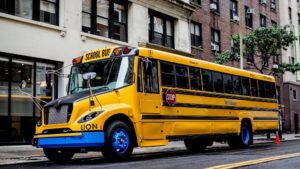 Lion produrrà scuolabus e camion elettrici nell’Illinois