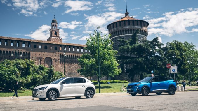 Alla scoperta dei luoghi milanesi di Leonardo Da Vinci con Peugeot e-208 ed e-2008