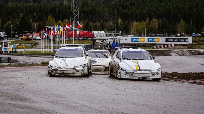 Una impresionante exhibición de autos del Campeonato FIA RX2e en Höljes