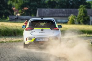 Il debutto dell’ADAC Opel e-Rally Cup