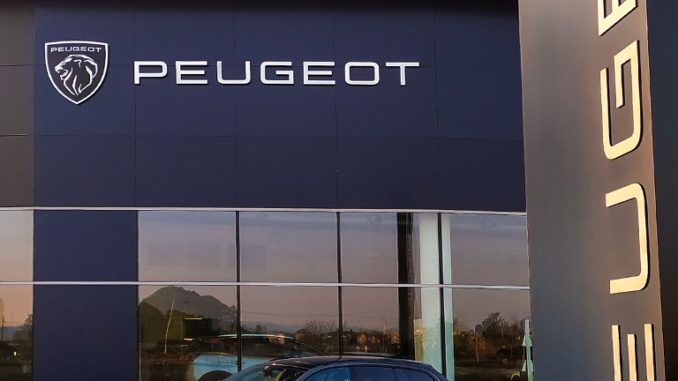 Arriva nelle concessionarie italiane il nuovo logo Peugeot
