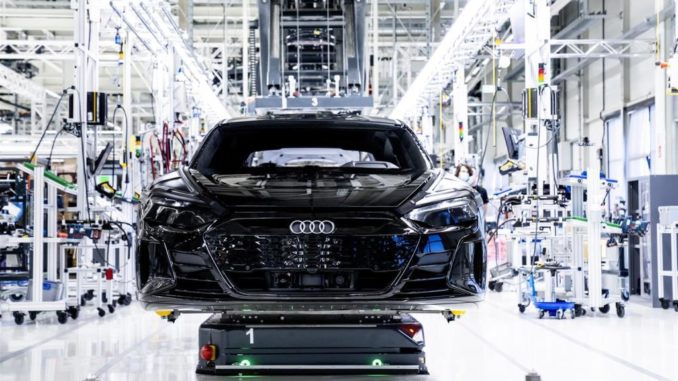 Accelerazione Audi verso la mobilità elettrica