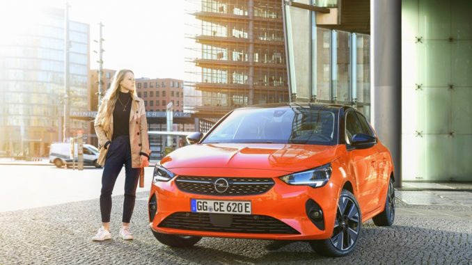 Opel Corsa si conferma come la vettura più venduta in UK nel 2021