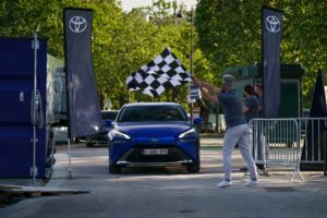 Toyota Mirai batte il record mondiale di autonomia per auto a idrogeno