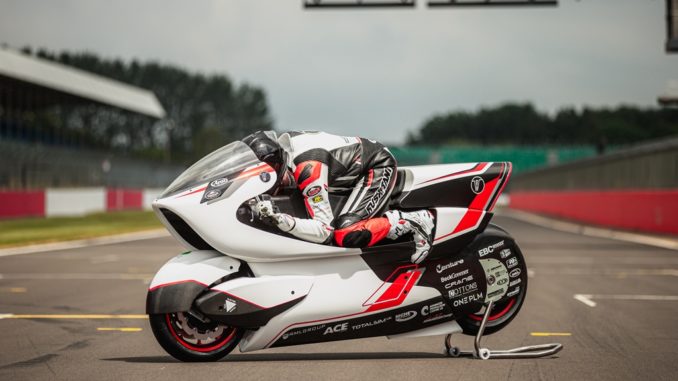 White Motorcycle Concepts tenta il record mondiale di velocità in moto elettrica su terra