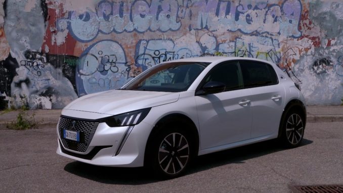 Peugeot con il modello e-208 a trazione elettrica, ha dimostrato che esiste l’automobile confortevole, emozionante e rispettosa dell’ambiente.