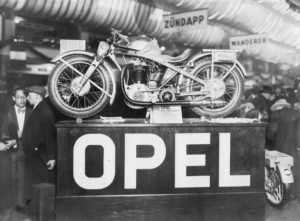 Storia: 150° anniversario della nascita di Ernst Neumann-Neander, padre della Opel Motoclub