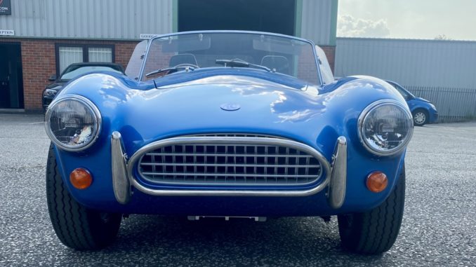 La nuova AC Cobra Series 1 Electric debutterà al British Motor Show