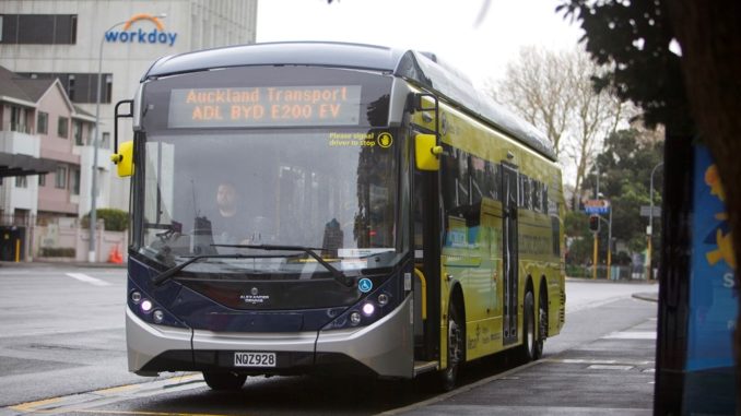 Consegna BYD il primo e-bus BYD ADL Enviro200EV XLB in Nuova Zelanda